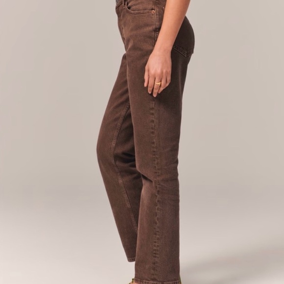 NWT Abercrombie Curve Love Ultra High Rise 90s Straight Jean - Picture 4 of 4